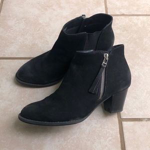 Vionic Anne Suede Ankle Bootie